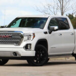 2022 GMC Sierra Getting Shortened Model Year As Holdover Model