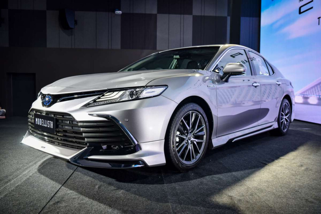 2022 Toyota Camry Facelift Launched In Thailand 2 5L And Hybrid 2 0L