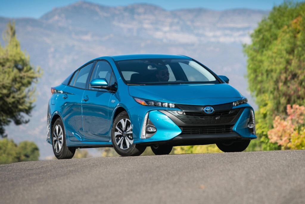 2022 Toyota Prius Prime Review Trims Specs Price New Interior 