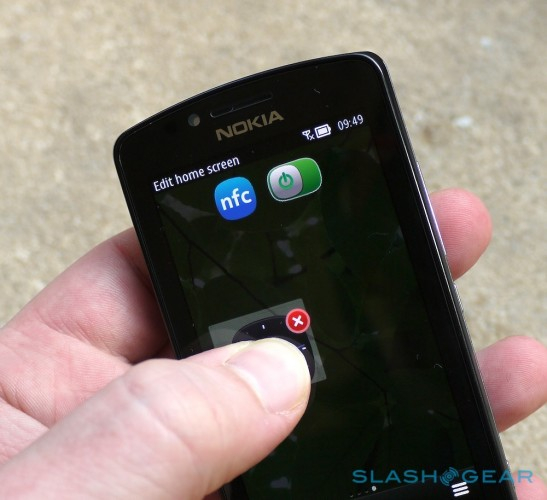 Nokia 700 Review SlashGear