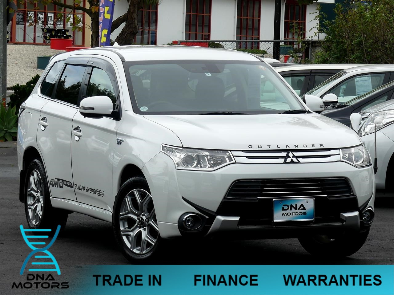 2014 Mitsubishi Outlander PHEV DNA MOTORS Quality Used Cars